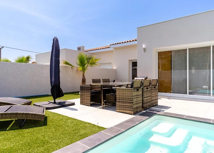 Duo 6br 2 Pools 500 M * Sérignan