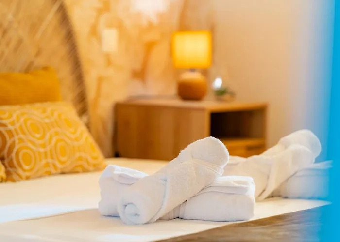 Villa Duo 6br 2 Pools 500 M *