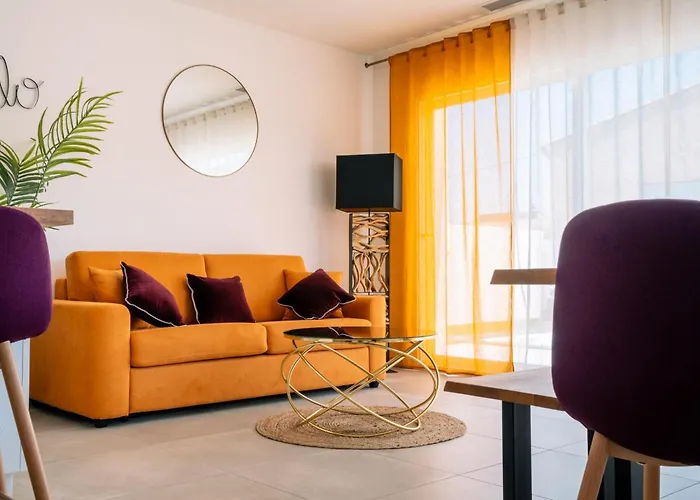 Duo 6br 2 Pools 500 M Villa