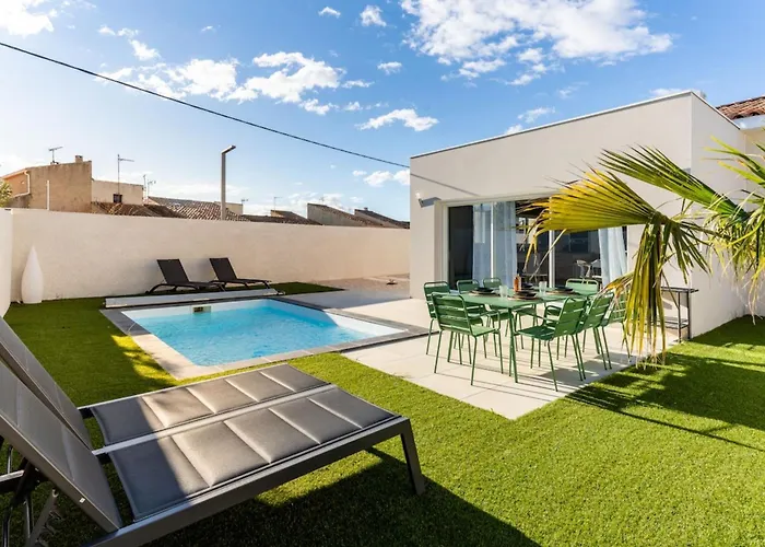 Duo 6br 2 Pools 500 M * Serignan